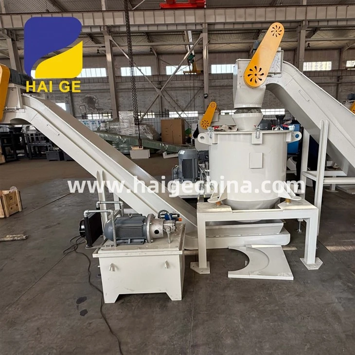 Hot Sale Best Quality Vertical Chip Crushing Machine high quality Hot Sale Best Quality Vertical Chip Crushing Machine high quality